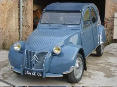 Quel est le nom de code de cette 2CV ?