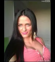 Comment s'appelle-t-elle ?