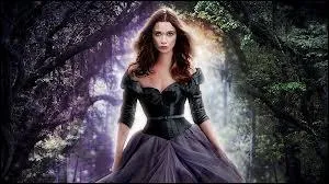 Comment s'appelle l'actrice ?