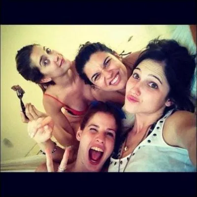 Quel est le nom complet d'Alba ?