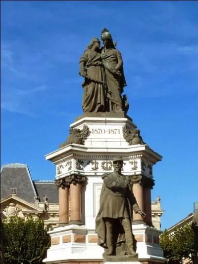 A Belfort, le sculpteur Bartholdi est connu pour son fameux lion, quel autre oeuvre de ce sculpteur la ville possde-t-elle ?