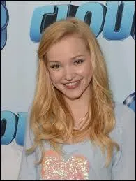 Avec qui Dove Cameron a fait le clip Better in Stereo ?