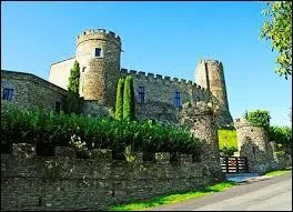 Nous sommes  Chouvigny. Cette commune auvergnate se situe dans le dpartement n ...