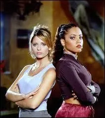 Que rpond Buffy quand Kendra lui donne Mr Pointu ?