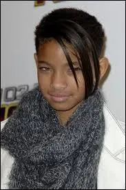 Et cette jeune fille ?