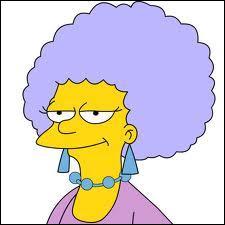 Comment se nomment les surs jumelles de Marge ?