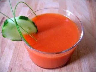 Ce potage  base de lgumes crus mixs (tomates, concombres, oignons), servi trs frais est :