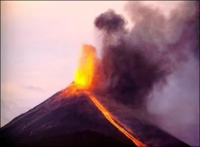 Quel volcan a recouvert de lave la ville de Pompi ?