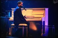 Quelle chanson a-t-il faite au piano ?