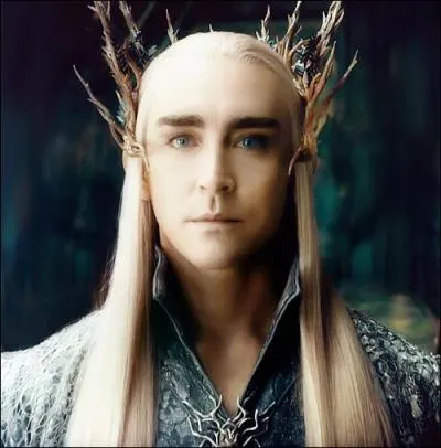 Comment s'appelle le pre du roi Thranduil ?