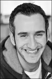 Qui joue le rle de Uskur ?