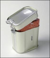 Quel surnom les soldats franais donnaient-ils  la viande de boeuf en conserve qui leur tait fournie durant la Premire Guerre mondiale ?