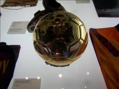 Qui est le numero 10 du Bara ?