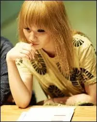 O est plac son  grain de beaut sexy  rvl en raison de sa tenue blanche lors de sa performance sur  Heartbreaker  en 2009 ?