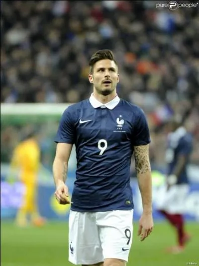 O joue Olivier Giroud ?