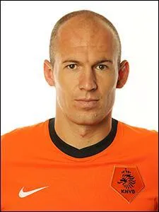 O joue Arjen Robben ?