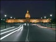 Par qui ft ordonn la construction de l' htel des invalides ?