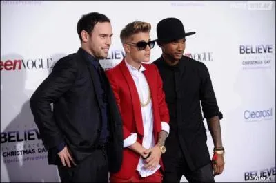 Justin tait habill en rouge lors de l'avant-premire de quel film ?