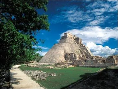 Laquelle de ces civilisations a vcu dans l'actuel Mexique ?