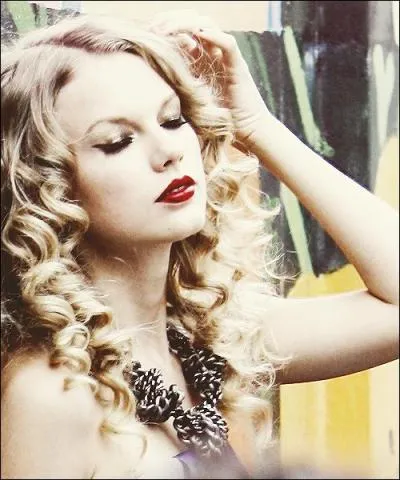 En 2013, quand Taylor a-t-elle perform avec les Rolling Stones ?