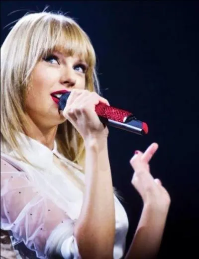 Parmi ces chanteurs, qui n'a pas fait la premire partie de Taylor ?