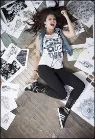 Dans quelle srie joue Selena Gomez ?