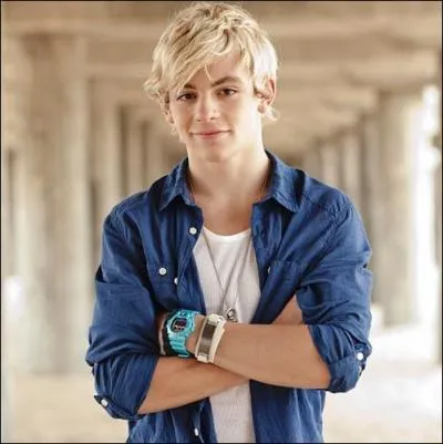 Dans quelle srie de Disney Channel Ross Lynch joue-t-il ?
