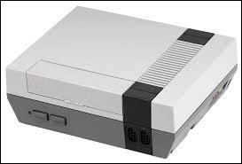 Pour ce quizz, on va commencer par du trs trs vieux, est-ce que quelqu'un se rappelle de cette console qui est sortie en 1986-1987 ?