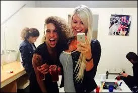 Amlie et Eddy se sont disputs avec une personne en rentrant du voyage de la jungle, qui est-ce ?