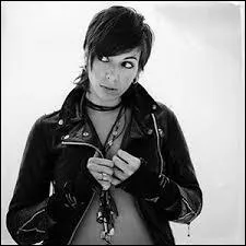 Comment s'appelle cette chanteuse ?