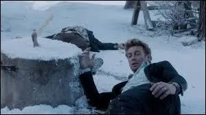 Quel personnage commence  tuer tous les anciens membres du CBI en milieu de saison 6 ?