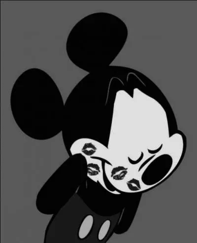 Qui a pu embrasser Mickey ?
