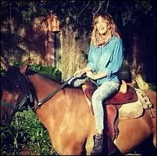 Puis, comment s'appelle sa meilleure amie ?