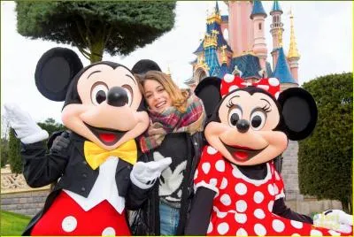 Elle est alle  Disneyland Paris :