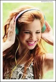 Quelle chanson a-t-elle interprte en anglais dans la saison 2 ?