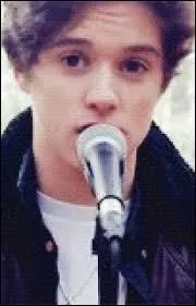 Quel est le nom de famille de Bradley ?