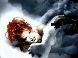 De quel clip de Mylne Farmer cette photo est-elle extraite ?