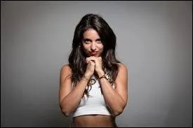 Avec qui a-t-elle chant   Envole moi  