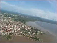 Je suis la prfecture de la Guyane mais galement un 4X4 allemand de luxe de chez ...