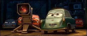 Dans Cars 2, quelle profession fait le mchant ?