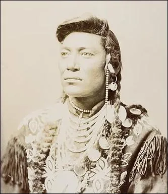 Ce peuple amrindien portait des coquillages suspendus  leurs oreilles, c'est pour cette raison que ce nom franais fut donn par les trappeurs franais et Canadiens franais  l'poque de la Louisiane franaise...