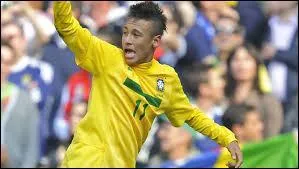 Qui est ce joueur de foot ?