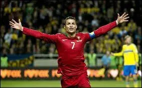 Qui est ce joueur de foot ?