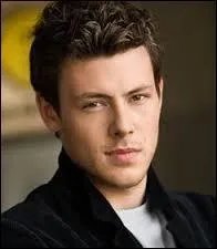 Lequel tait trs proche de Cory Monteith (Finn dans  Glee ) ?