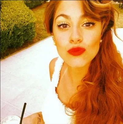 On me surnomme Tini :