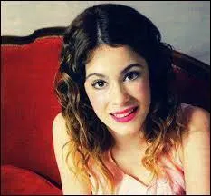 Pour finir, sa carrière a commencé en :