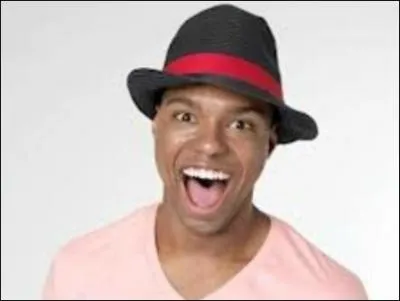 Un nouveau arriva au studio, Broadway. Qui sont tombes amoureuses de lui ?