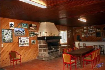 O les cavaliers se retrouvent-ils pour discuter quand il fait froid ?