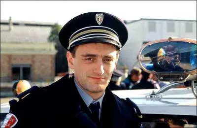 Quel est le nom du brigadier incarné par Jean-Paul Rouve au début de la série ?