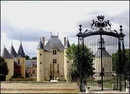 Nous partons visiter la Chteau de Chamerolles situ dans la commune Loirtaine de Chilleurs-aux-Bois. Pour s'y rendre, nous devons partir en rgion ...